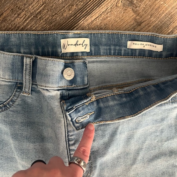 Wonderly Pull On Jegging. High Rise. Size 8. - Picture 7 of 9